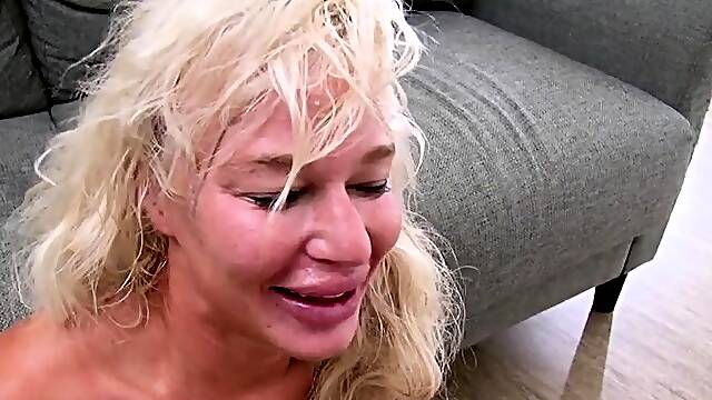 Analized London River Back Door Pleasure