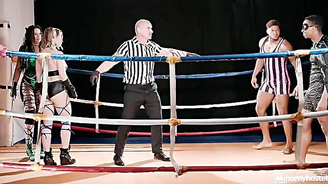 Watch aphrodisiac Jolee Love and Amalia Daviss action