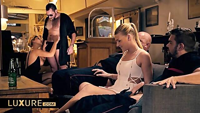 Blooming Anissa Kate and Anna Polina at doggystyle action