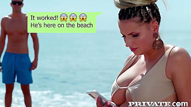Buxom Jolee Love hooks up with stranger from the beach
