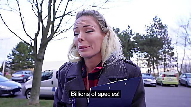 Blonde Australian Ignites Public Passion for Nature