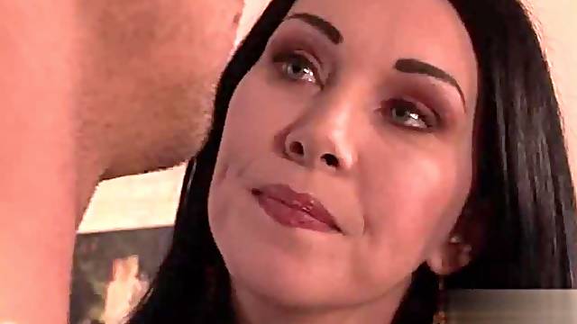 Dark Haired Lady cougar step housewife creampie