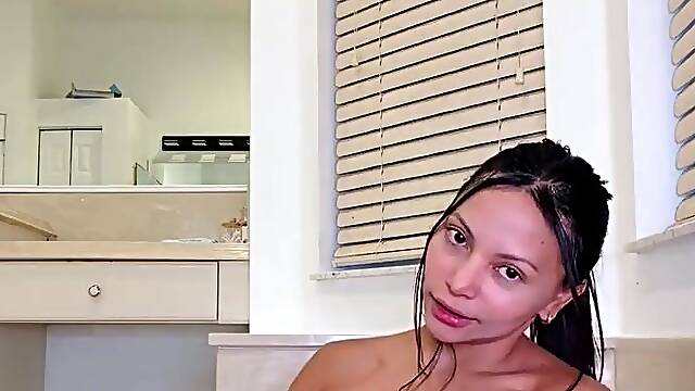 Hawt Latin chick Brandy Salazar Perspired Post Gym Bathtub Climax