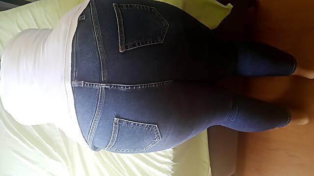 College hot girl sude
