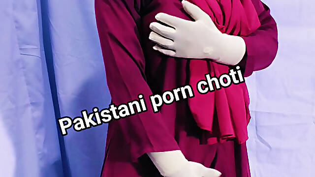 Pakistani hijabi Muslim woman Choti