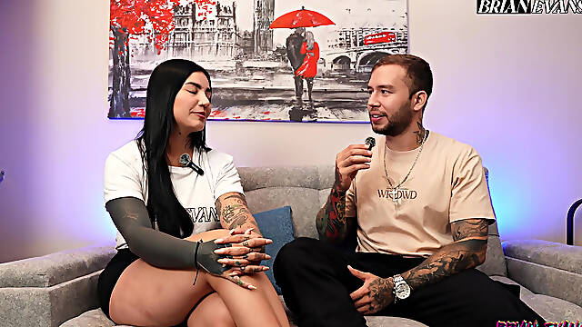 Colombian MILF La Rola hot interview ends fucking Brian Evansx - Big Ass