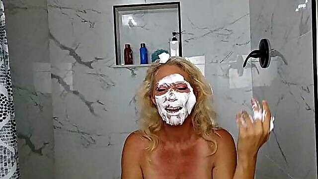 Charlee Shaving Cream Facial