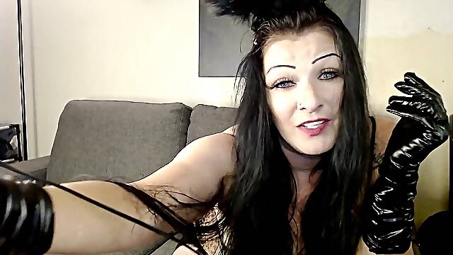 Head trim indignity